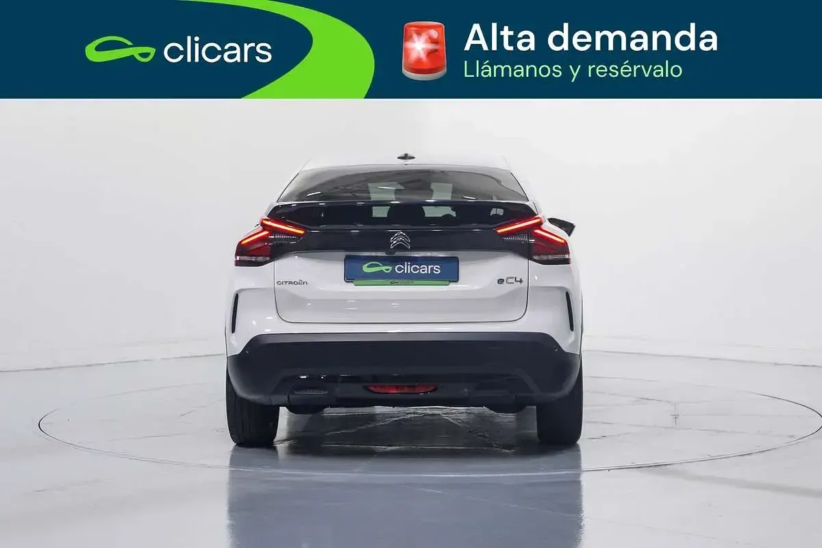 Usado Citroën e-C4 Shine 100 kW (136 CV) 2022 Blanco Berlina