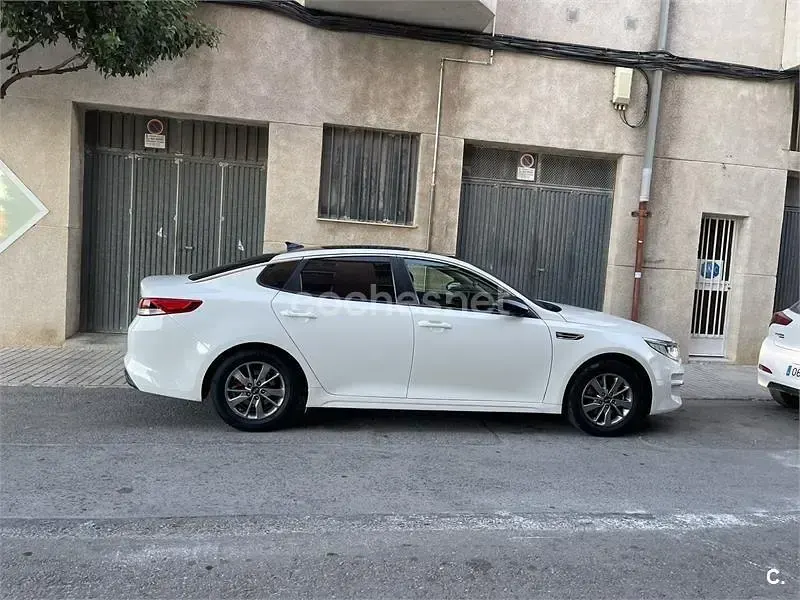 Usado Kia Optima 141 CV (103 kW) 2016 Blanco Berlina