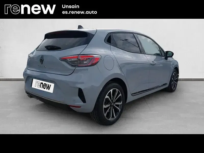 Usado Renault Clio V Techno 100 CV (73 kW) 2025 Blanco Berlina