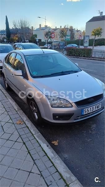 Gris / plata Usado 2007 Ford Focus Trend Berlina | 2000 € (Super precio) - Imagen 1/4