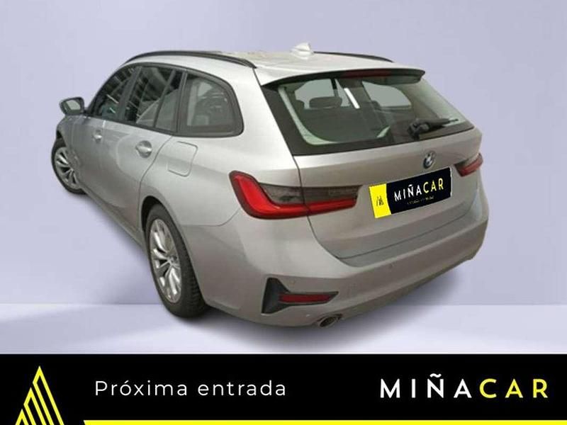Usado BMW 318 150 CV (110 kW) 2021 Gris Familiar