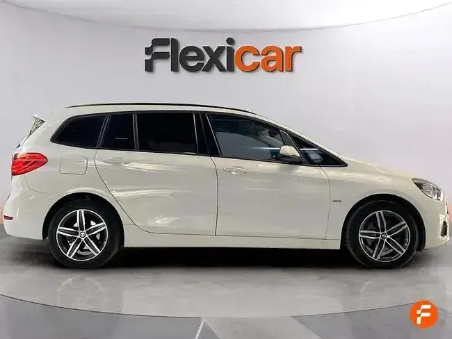 Usado BMW 218 150 CV (110 kW) 2018 Blanco Familiar