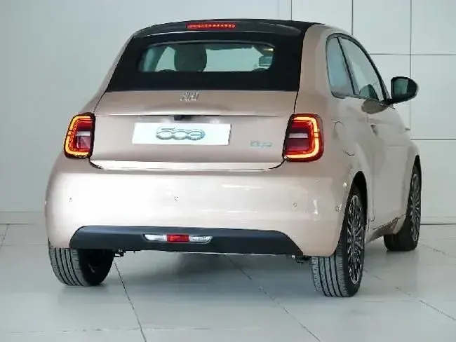 Usado Fiat 500e Icon 86 kW (118 CV) 2021 Otro Descapotable