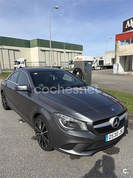 Usado Mercedes CLA200 136 CV (100 kW) 2016 Gris / plata Berlina