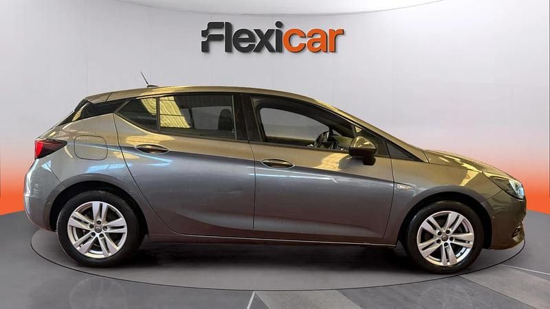 Usado Opel Astra GS Line 131 CV (96 kW) 2019 Gris Berlina
