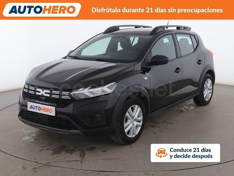 Usado Dacia Sandero Essentiel 91 CV (66 kW) 2023 Negro Utilitario