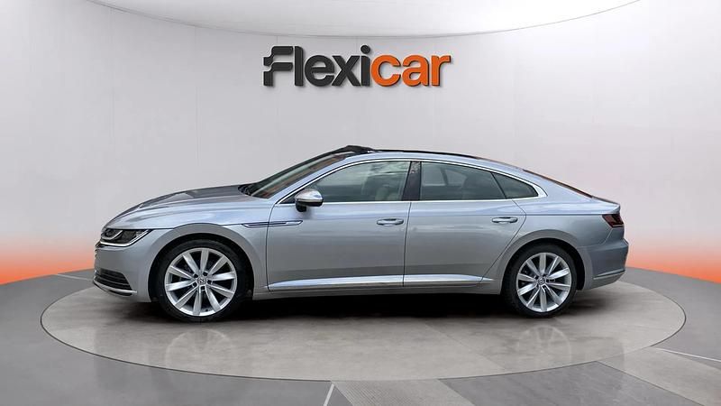 Usado VW Arteon 150 CV (110 kW) 2019 Gris Coupe