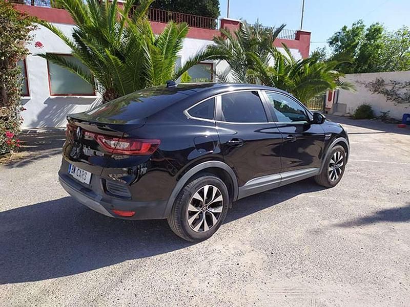 Usado Renault Arkana Intens 143 CV (105 kW) 2022 Negro SUV