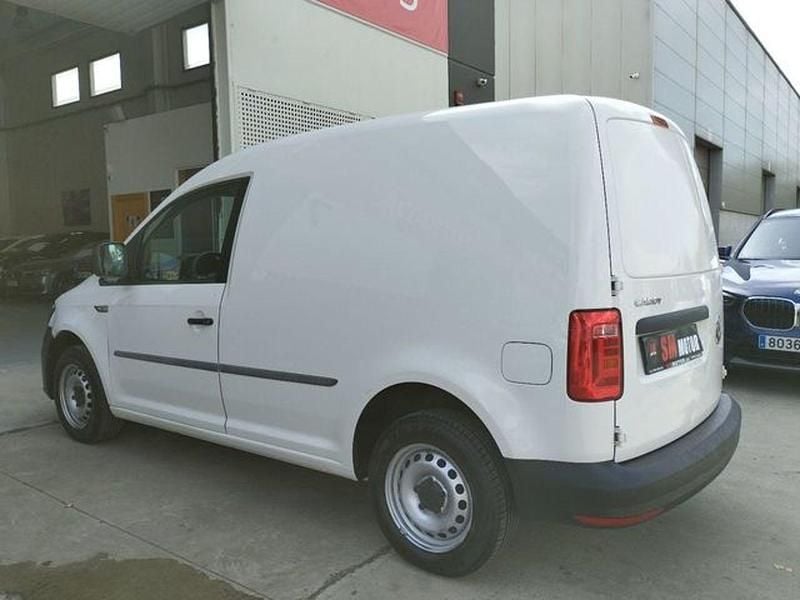 Usado VW Caddy 75 CV (55 kW) 2019 Blanco Monovolumen