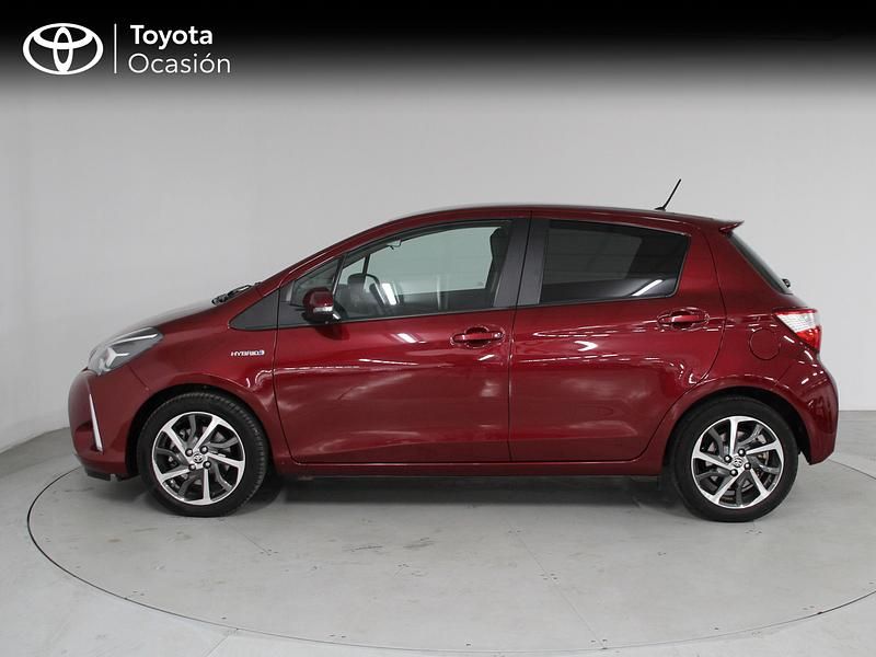 Usado Toyota Yaris Hybrid 100 CV (73 kW) 2019 Rojo Berlina