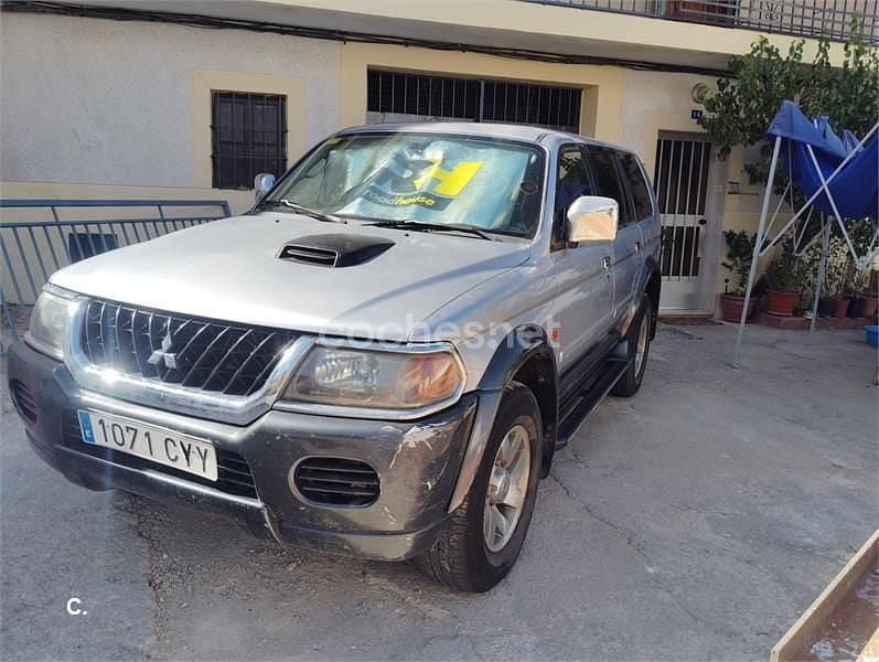 Gris / plata Usado 2004 Mitsubishi Montero SUV | 9800 € (Buen precio) - Imagen 1/4