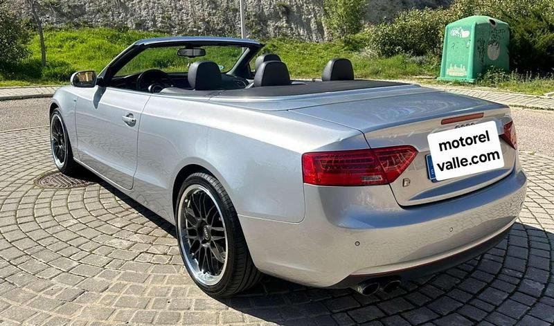 Usado Audi A5 Cabriolet S-Line 190 CV (139 kW) 2015 Gris Descapotable