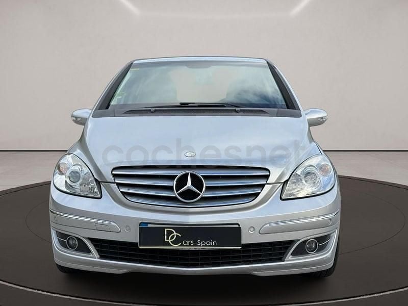 Usado Mercedes B170 116 CV (85 kW) 2008 Gris / plata Monovolumen