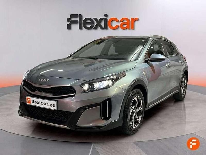 Usado Kia XCeed 116 CV (85 kW) 2025 Gris SUV