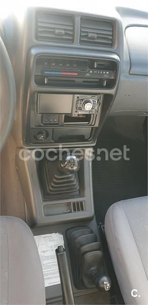 Verde Usado 2004 Suzuki Vitara SUV | 5600 € - Imagen 1/4