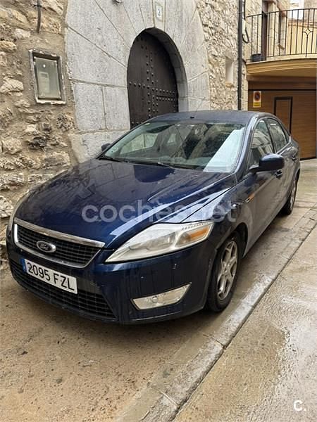Azul Usado 2008 Ford Mondeo Ambiente Berlina | 3800 € (Un poco caro) - Imagen 1/4