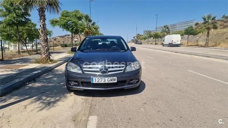Usado Mercedes C180 Avantgarde 156 CV (114 kW) 2009 Negro Berlina