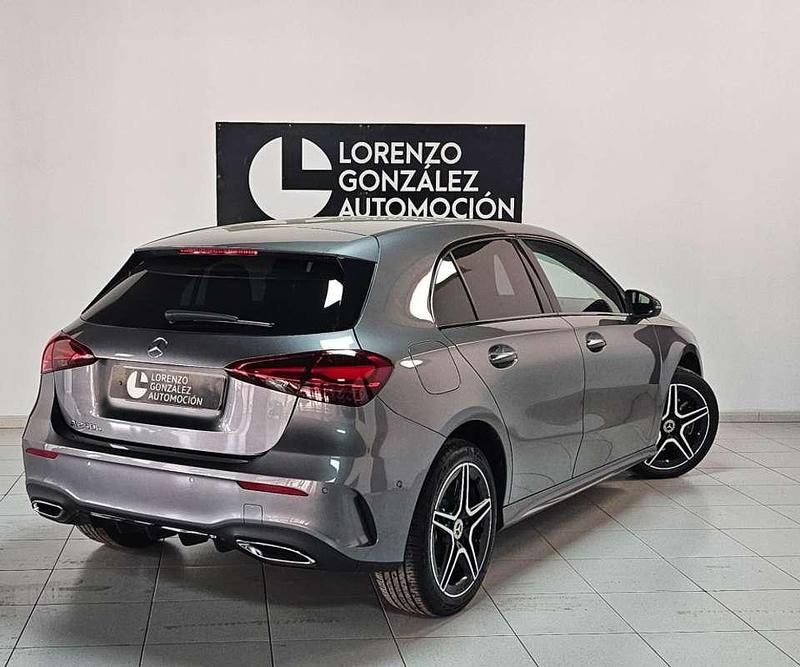 Usado Mercedes A250 Advanced 218 CV (160 kW) 2024 Gris Utilitario