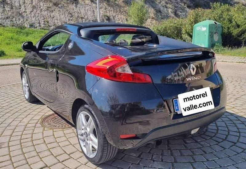 Usado Renault Wind Dynamique 101 CV (74 kW) 2011 Negro Descapotable