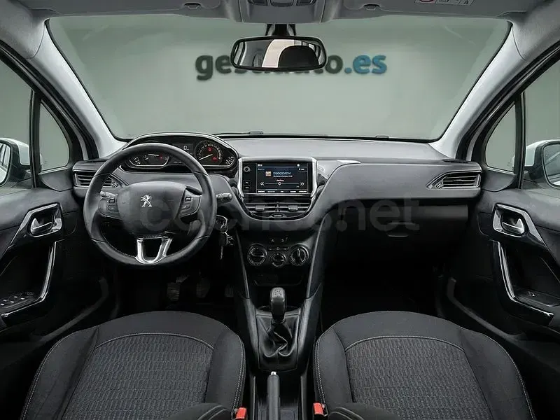 Usado Peugeot 208 Active 99 CV (72 kW) 2018 Blanco Utilitario