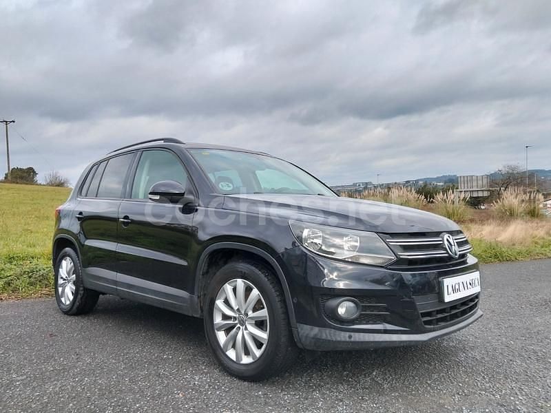 Usado VW Tiguan Advance 115 CV (84 kW) 2015 Negro SUV