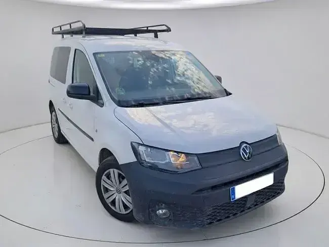 Usado VW Caddy 122 CV (89 kW) 2021 Blanco Monovolumen