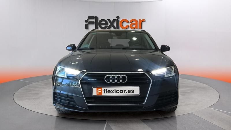 Usado Audi A4 Premium 218 CV (160 kW) 2018 Azul Familiar