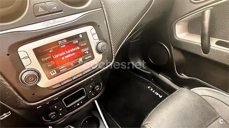 Usado Alfa Romeo MiTo Distinctive 120 CV (88 kW) 2014 Blanco Utilitario