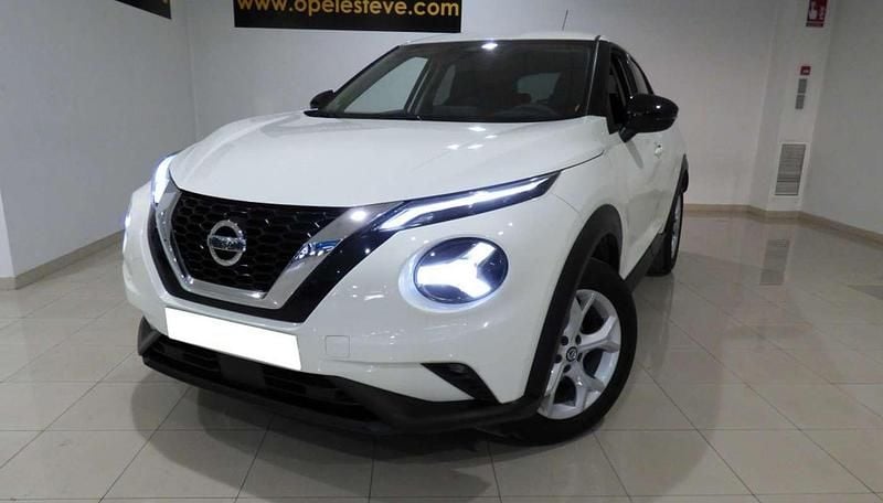Usado Nissan Juke Acenta 114 CV (83 kW) 2021 Blanco SUV