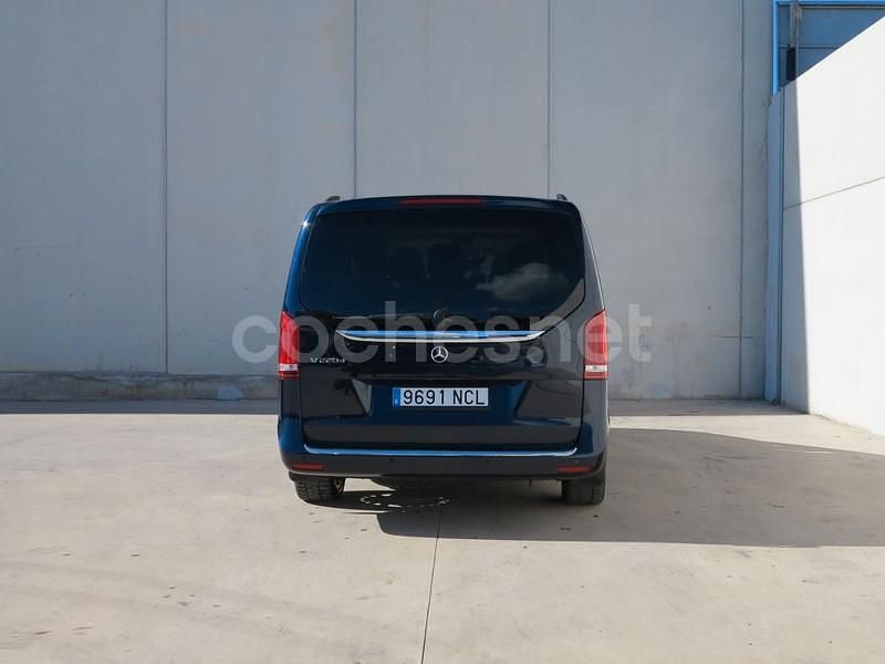 Usado Mercedes V220 Avantgarde 163 CV (119 kW) 2020 Azul Monovolumen