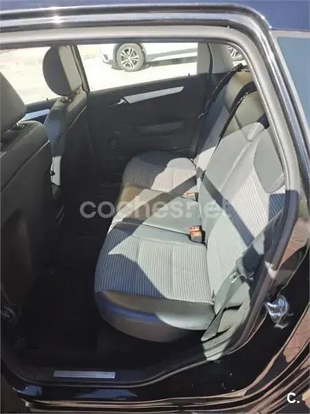 Usado Mercedes B200 136 CV (100 kW) 2007 Negro Monovolumen