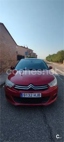 Usado Citroën C4 Exclusive 120 CV (88 kW) 2012 Rojo Berlina