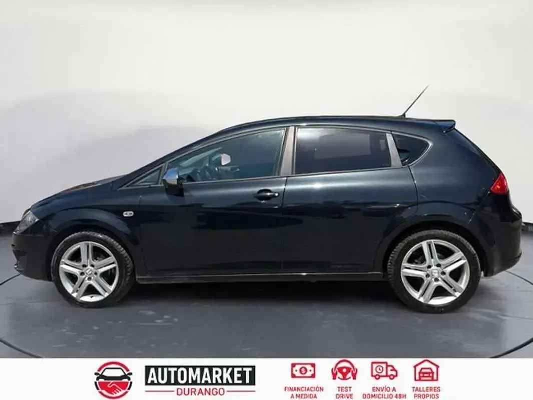 Usado Seat Leon Copa 105 CV (77 kW) 2012 Negro Utilitario