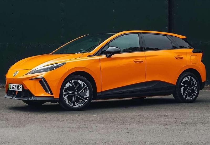 Usado MG MG4 EV 125 kW (170 CV) 2023 Gris Utilitario