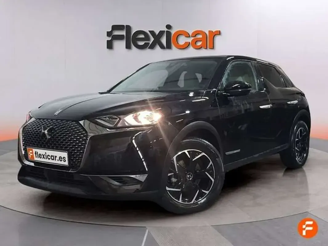 Usado DS Automobiles DS3 Crossback Chic 101 CV (74 kW) 2021 Negro SUV