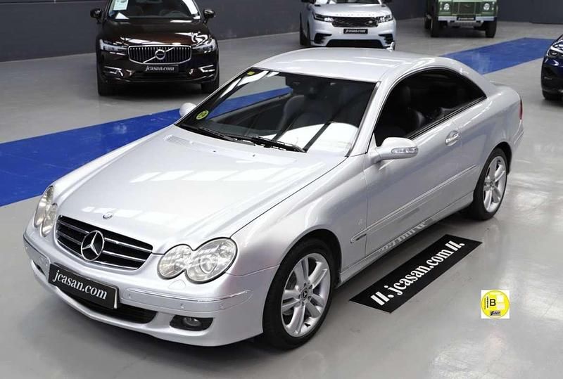 Gris Usado 2009 Mercedes C220 Avantgarde Coupe | 8870 € (Precio justo) - Imagen 1/4