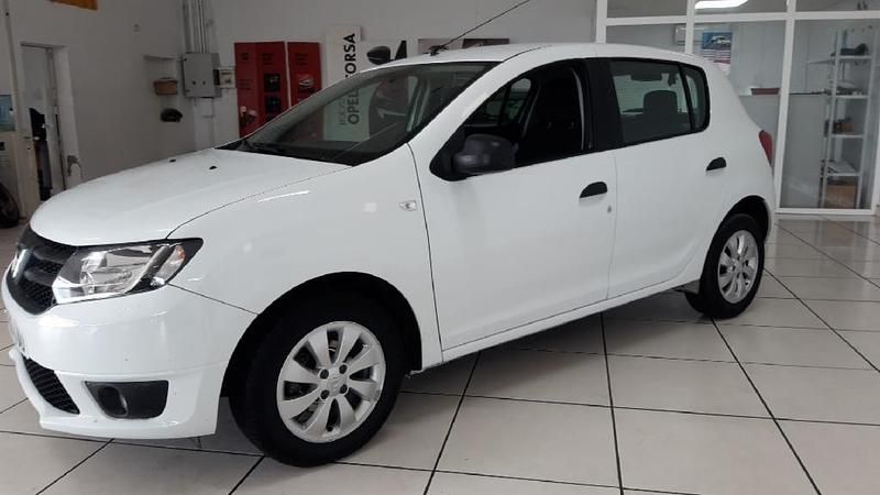 Usado Dacia Sandero Ambiance 75 CV (55 kW) 2016 Blanco Berlina