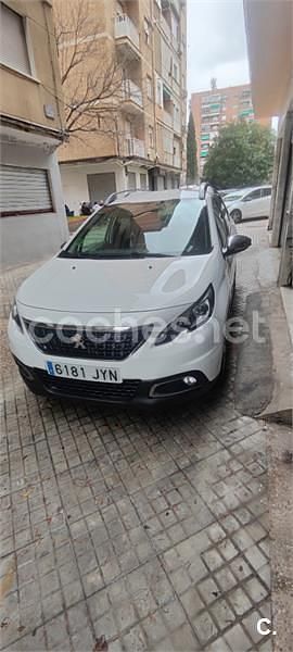 Usado Peugeot 2008 Allure 110 CV (80 kW) 2018 Blanco SUV