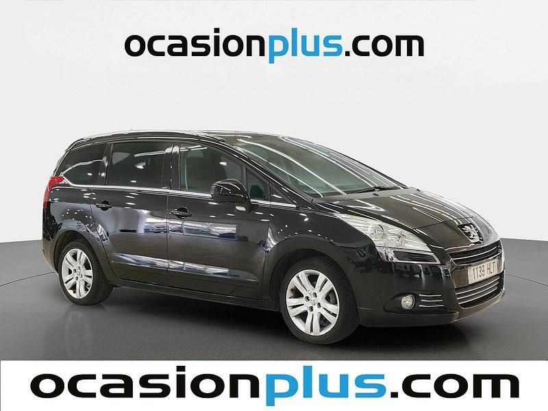 Usado Peugeot 5008 Allure 112 HP (82 kW) 2012 Preto Monovolume