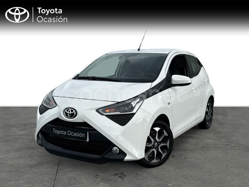 Blanco Usado 2022 Toyota Aygo X-play Utilitario | 11.490 € (Buen precio) - Imagen 1/4