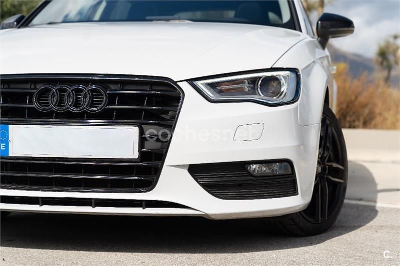 Usado Audi A3 Comfort 150 CV (110 kW) 2018 Blanco Berlina