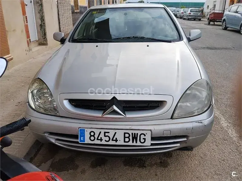 Begagnad Citroën Xsara 90 HK (66 kW) 2002 Grå Sedan