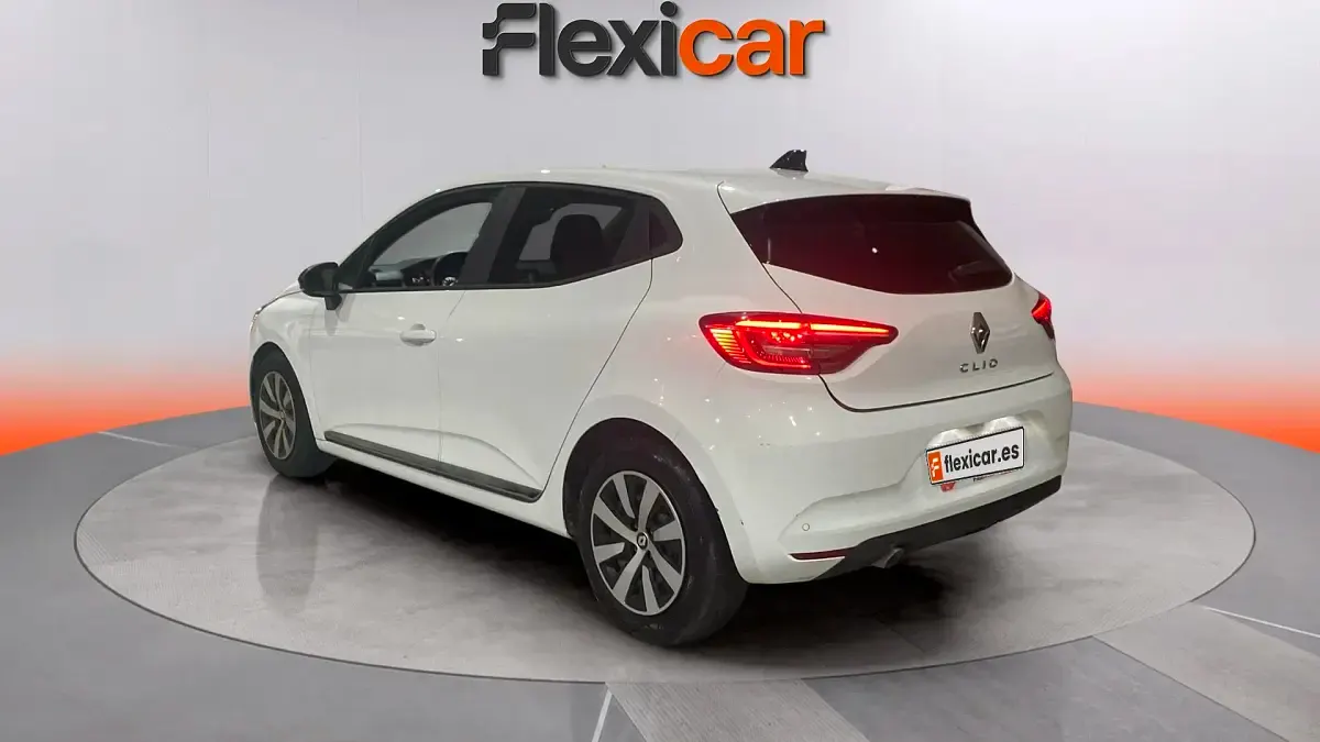 Usado Renault Clio V Evolution 91 CV (66 kW) 2023 Blanco Berlina