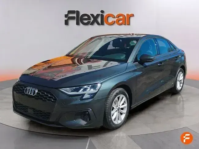 Usado Audi A3 110 CV (80 kW) 2022 Gris Berlina