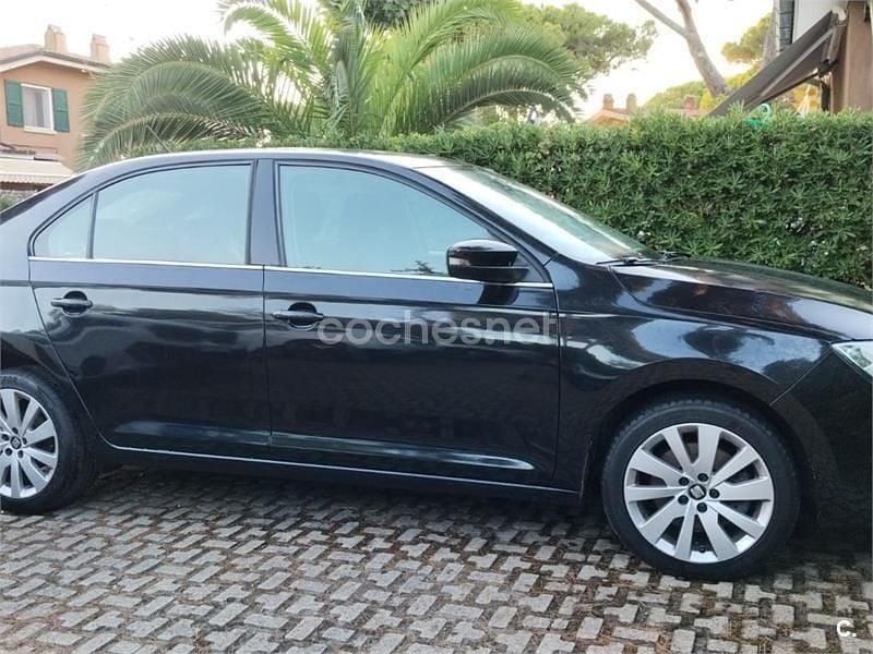 Usado Seat Toledo Style 115 CV (84 kW) 2017 Negro Utilitario