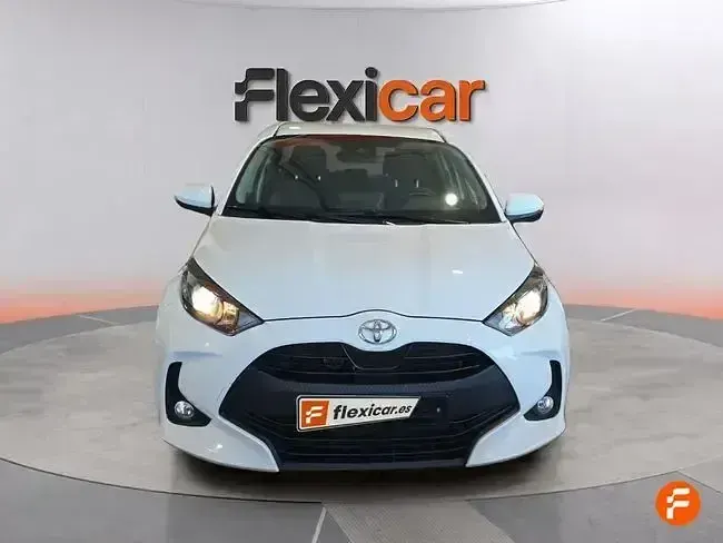 Usado Toyota Yaris Edition 125 CV (91 kW) 2023 Blanco Utilitario