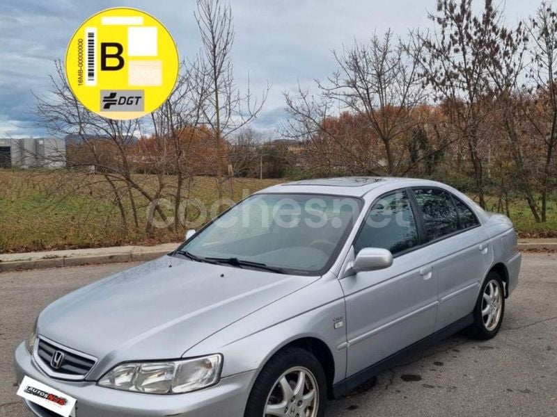 Usado Honda Accord LS 136 CV (100 kW) 2002 Gris / plata Berlina