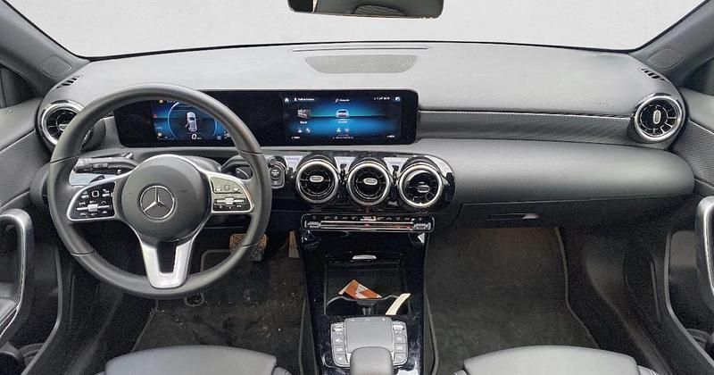 Usado Mercedes A180 116 CV (85 kW) 2021