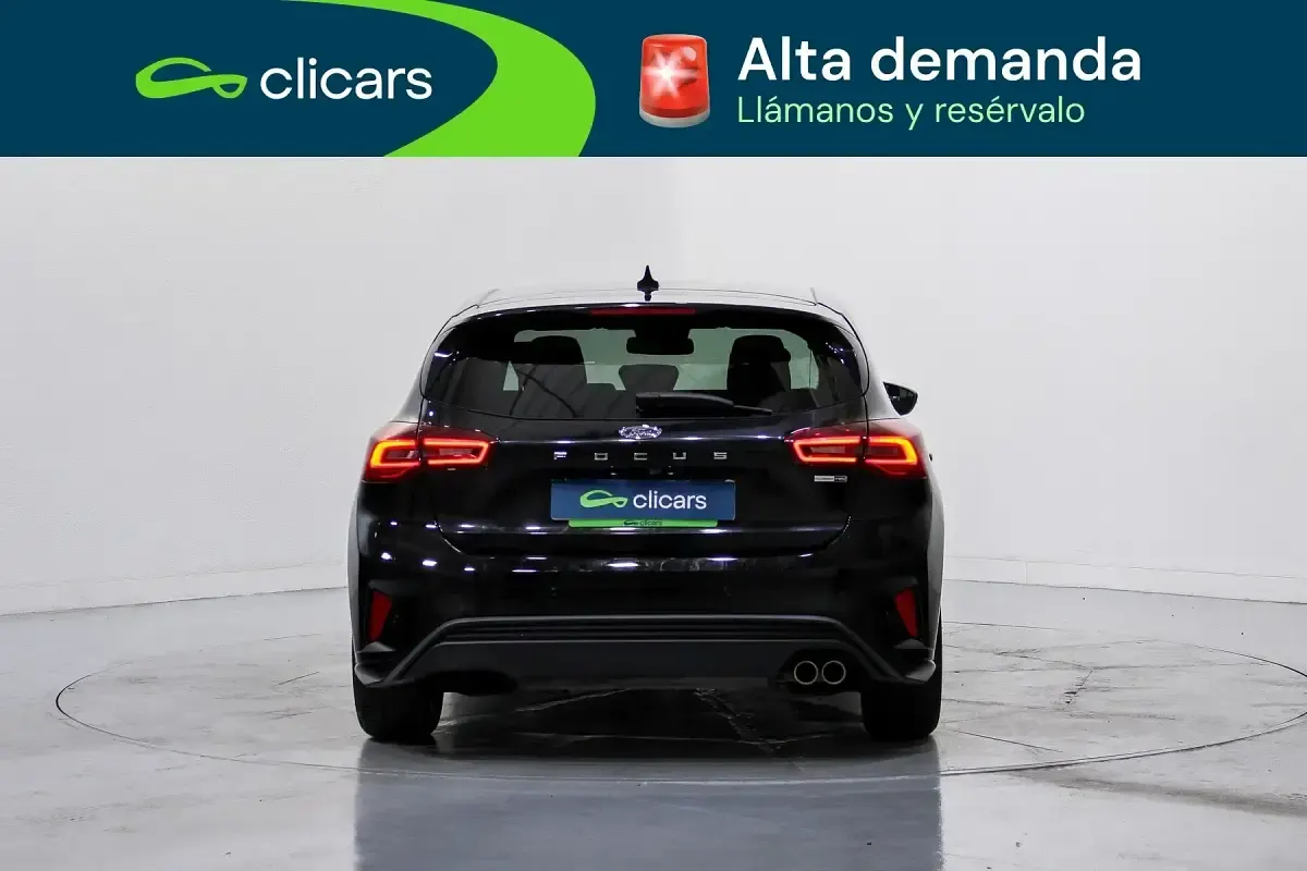 Usado Ford Focus ST-Line 155 CV (114 kW) 2023 Negro Berlina