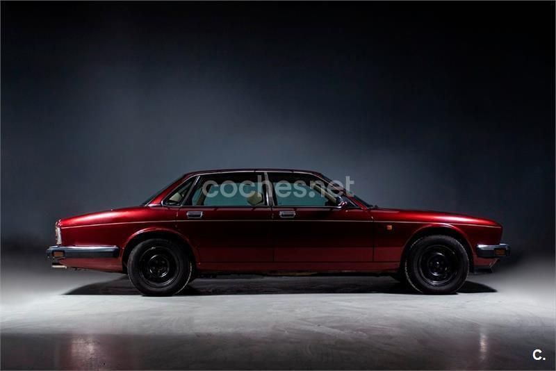 Usado Jaguar XJ6 200 CV (147 kW) 2001 Granate Berlina
